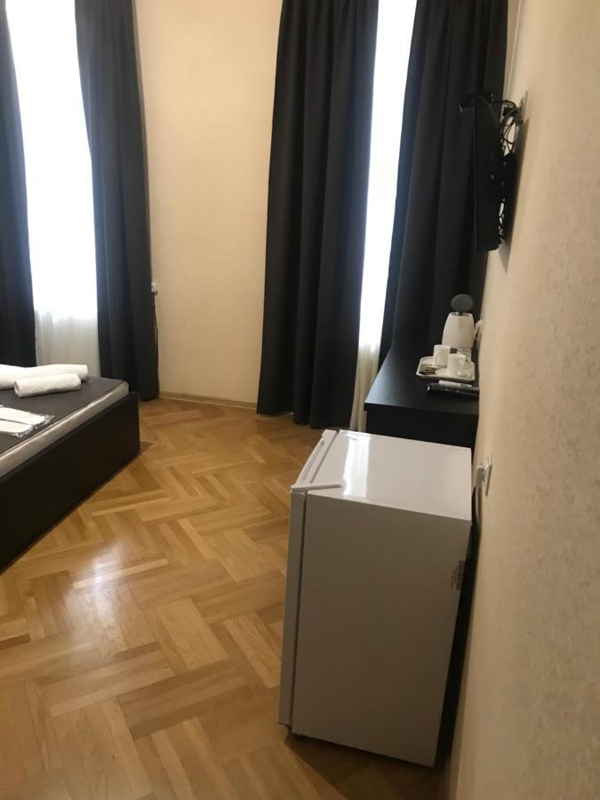 Family Guest House Tbilisi Exterior photo